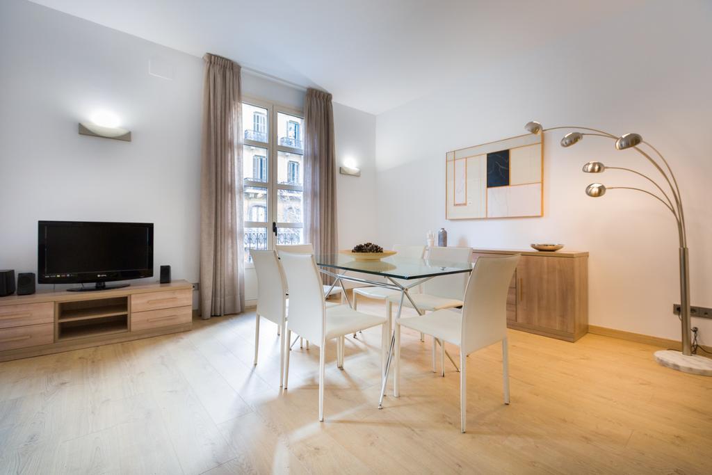 Apartment No 335 - The Streets *