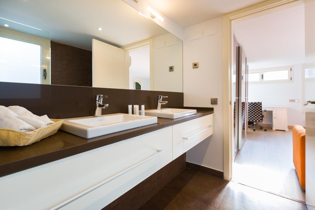 No 335 - The Streets Apartment Barcelona